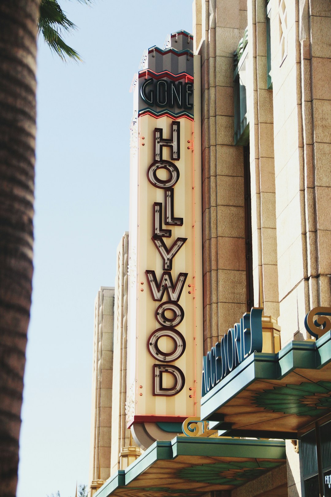 Кто озвучивает роли? Кто озвучивает роли?